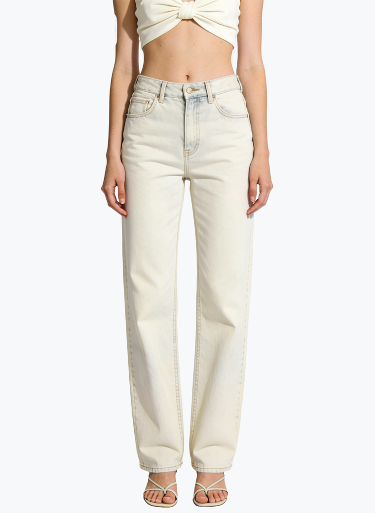 womens-minimalist-stylish-straight-leg-jeans